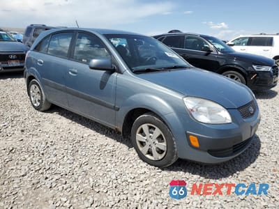 Czwarte zdjęcie samochodu z boku: 2008 KIA RIO 5 SX VIN:KNADE163686395429 - miniatura