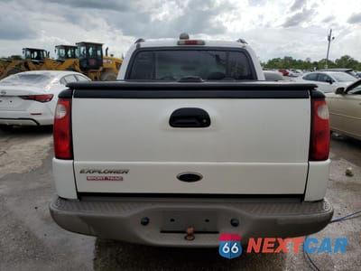 Zdjęcie 6 z 13 samochodu: 2001 FORD EXPLORER SPORT TRAC VIN:1FMZU67E01UA21338 - miniatura
