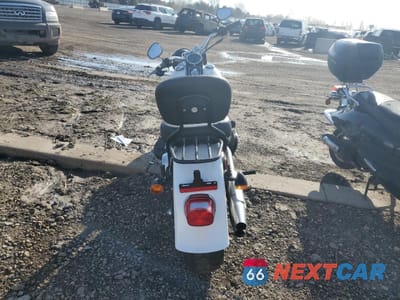 Czwarte zdjęcie samochodu z boku: 2011 HARLEY-DAVIDSON FLSTFB VIN:1HD1JN51XBB038115 - miniatura