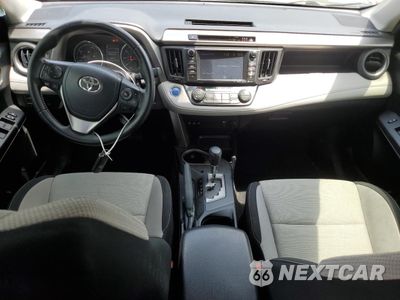 Zdjęcie 8 z 13 samochodu: 2017 TOYOTA RAV4 HV LE VIN:JTMRJREV2HD120965 - miniatura
