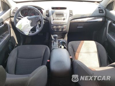 Zdjęcie 8 z 13 samochodu: 2014 KIA SORENTO LX VIN:5XYKT3A69EG488063 - miniatura