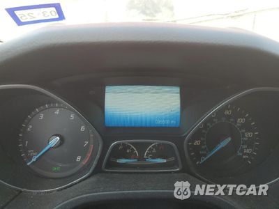 Zdjęcie 9 z 13 samochodu: 2014 FORD FOCUS TITANIUM VIN:1FADP3N23EL263992 - miniatura
