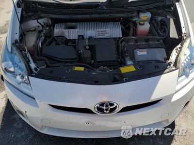 Zdjęcie 11 z 13 samochodu: 2010 TOYOTA PRIUS VIN:JTDKN3DU4A0212622 - miniatura