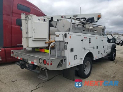 Trzecie zdjęcie samochodu z tyłu: 2015 FORD F450 SUPER DUTY VIN:1FDUF4GY7FEA16934 - miniatura