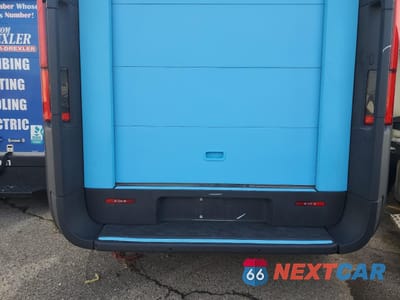 Zdjęcie 10 z 13 samochodu: 2023 RIVIAN EDV 700 VIN:7FCEHEB77PN005368 - miniatura