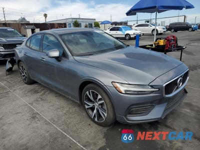 Czwarte zdjęcie samochodu z boku: 2019 VOLVO S60 T6 MOMENTUM VIN:7JRA22TK9KG010660 - miniatura