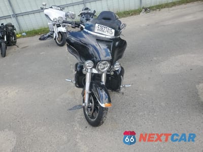 Piąte zdjęcie samochodu w środku: 2016 HARLEY-DAVIDSON FLHTK ULTRA LIMITED VIN:1HD1KEL12GB620717 - miniatura