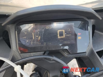 Zdjęcie 7 z 9 samochodu: 2021 HONDA CBR500 RA VIN:MLHPC6252M5201518 - miniatura