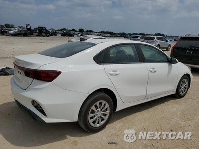 Trzecie zdjęcie samochodu z tyłu: 2024 KIA FORTE LX VIN:3KPF24AD7RE800280 - miniatura