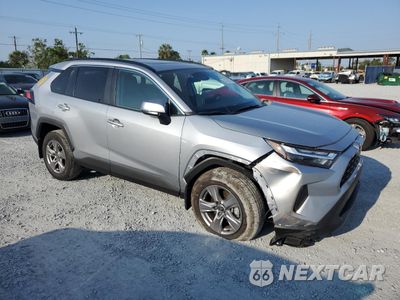Czwarte zdjęcie samochodu z boku: 2025 TOYOTA RAV4 XLE VIN:2T3W1RFV8SC318589 - miniatura