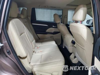 Zdjęcie 11 z 14 samochodu: 2019 TOYOTA HIGHLANDER XLE VIN:5TDJZRFH5KS921187 - miniatura
