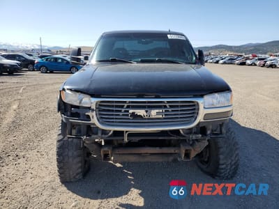 Piąte zdjęcie samochodu w środku: 2002 GMC SIERRA K2500 HEAVY DUTY VIN:1GTHK23G02F154631 - miniatura