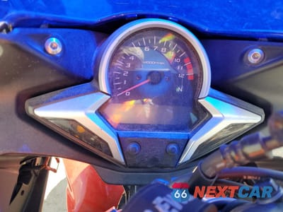 Zdjęcie 7 z 9 samochodu: 2012 HONDA CBR250 R VIN:MLHMC4105C5201850 - miniatura
