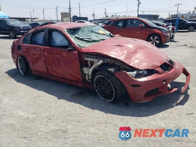 Czwarte zdjęcie samochodu z boku: 2011 BMW M3 VIN:WBSPM9C50BE203614 - miniatura