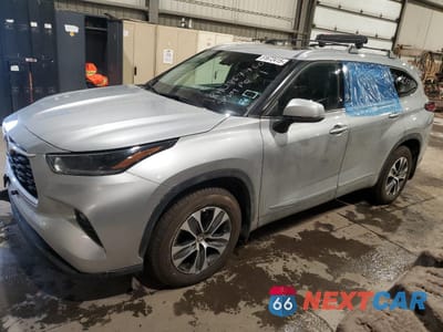 2021 TOYOTA HIGHLANDER XLE 5TDGZRBH3MS069554 - główne zdjęcie licytacji z USA - miniatura