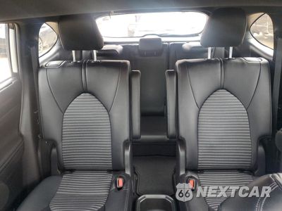 Zdjęcie 10 z 16 samochodu: 2024 TOYOTA HIGHLANDER LE VIN:5TDKDRAH5RS532005 - miniatura