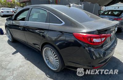 Trzecie zdjęcie samochodu z tyłu: 2017 HYUNDAI SONATA SE VIN:5NPE24AF9HH475302 - miniatura