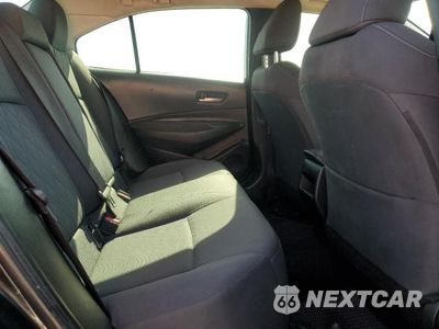 Zdjęcie 10 z 13 samochodu: 2020 TOYOTA COROLLA LE VIN:JTDEPRAEXLJ050600 - miniatura