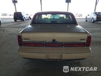 Zdjęcie 6 z 12 samochodu: 1996 LINCOLN TOWN CAR CARTIER VIN:1LNLM83W7TY640188 - miniatura