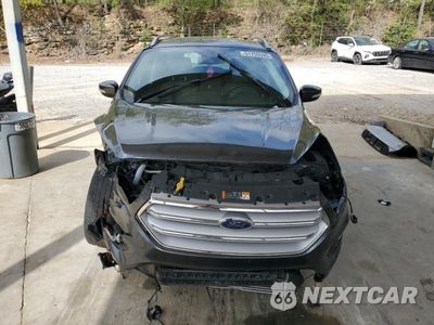 Piąte zdjęcie samochodu w środku: 2019 FORD ESCAPE TITANIUM VIN:1FMCU0J9XKUB74504 - miniatura