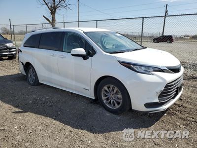Czwarte zdjęcie samochodu z boku: 2021 TOYOTA SIENNA LE VIN:5TDKRKEC7MS027437 - miniatura