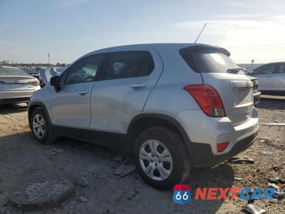 Drugie zdjęcie samochodu z przodu: 2017 CHEVROLET TRAX LS VIN:3GNCJKSB8HL272855 - miniatura