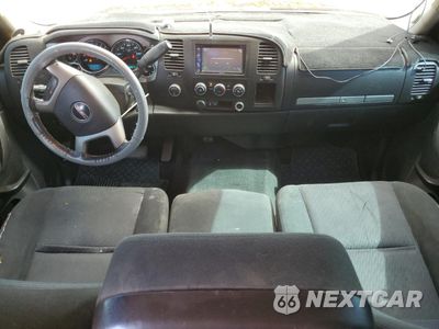 Zdjęcie 8 z 15 samochodu: 2013 GMC SIERRA K2500 SLE VIN:1GT120C85DF116247 - miniatura