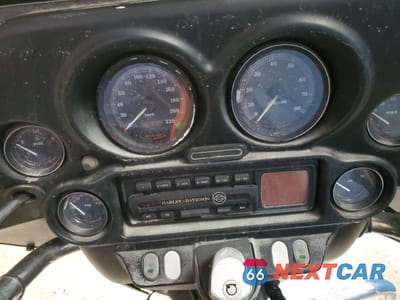 Zdjęcie 7 z 8 samochodu: 2006 HARLEY-DAVIDSON FLHTCUI VIN:1HD1FCW186Y162273 - miniatura