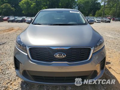 Piąte zdjęcie samochodu w środku: 2019 KIA SORENTO L VIN:5XYPG4A37KG545054 - miniatura