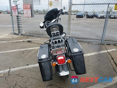 Czwarte zdjęcie samochodu z boku: 2006 HARLEY-DAVIDSON FLSTFI VIN:1HD1BXB126Y087762 - miniatura