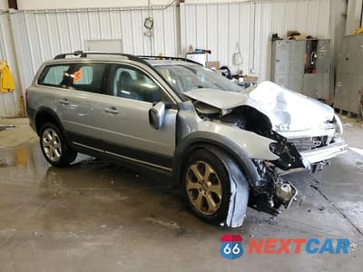 Czwarte zdjęcie samochodu z boku: 2010 VOLVO XC70 T6 VIN:YV4992BZ4A1087902 - miniatura