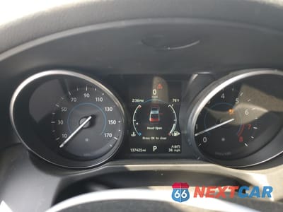 Zdjęcie 9 z 14 samochodu: 2016 JAGUAR XF PRESTIGE VIN:SAJBK4BVXGCY11401 - miniatura