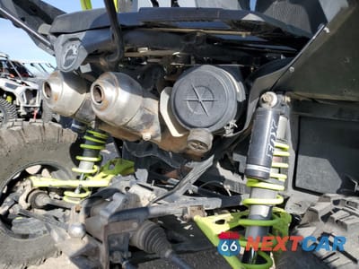 Zdjęcie 7 z 10 samochodu: 2015 CAN-AM MAVERICK 1000R TURBO X DS VIN:3JBPDAR21FJ001116 - miniatura