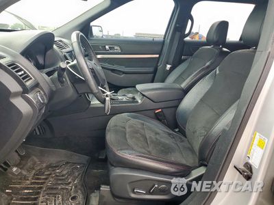 Zdjęcie 7 z 14 samochodu: 2018 FORD EXPLORER XLT VIN:1FM5K8D86JGB89286 - miniatura