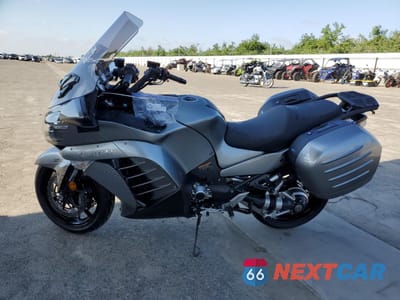 Trzecie zdjęcie samochodu z tyłu: 2016 KAWASAKI ZG1400 E VIN:JKBZGNE11GA003601 - miniatura