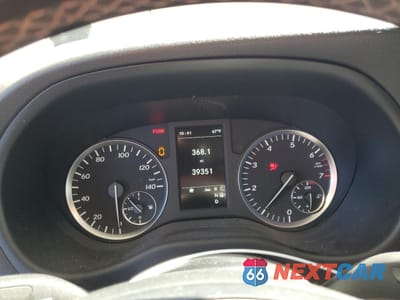 Zdjęcie 9 z 15 samochodu: 2017 MERCEDES-BENZ METRIS VIN:WD3PG2EA3H3270612 - miniatura