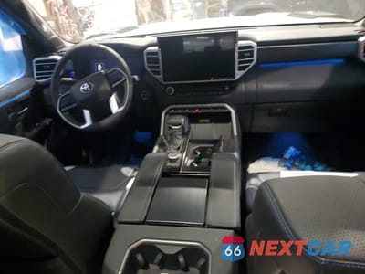 Zdjęcie 8 z 12 samochodu: 2023 TOYOTA TUNDRA CREWMAX PLATINUM VIN:5TFNC5DB7PX028515 - miniatura