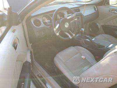 Zdjęcie 8 z 13 samochodu: 2011 FORD MUSTANG VIN:1ZVBP8AM9B5151555 - miniatura
