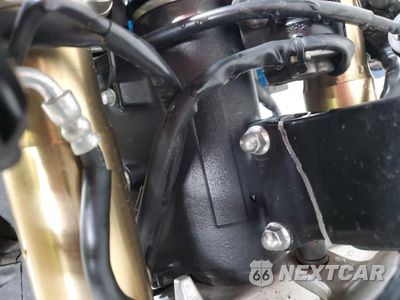 Zdjęcie 10 z 11 samochodu: 2009 SUZUKI GSX-R600 VIN:JS1GN7EA192105751 - miniatura