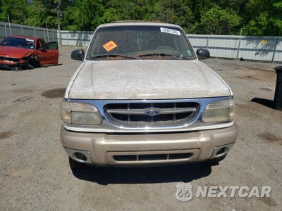 Piąte zdjęcie samochodu w środku: 2001 FORD EXPLORER EDDIE BAUER VIN:1FMZU64EX1ZA68755 - miniatura