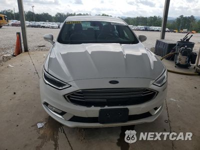 Piąte zdjęcie samochodu w środku: 2017 FORD FUSION SE HYBRID VIN:3FA6P0LU8HR409479 - miniatura