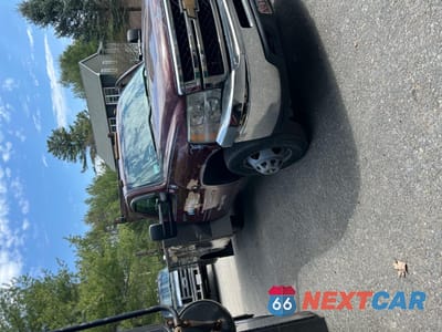 2011 CHEVROLET SILVERADO K3500 1GB3KZCL0BF203928 - główne zdjęcie licytacji z USA - miniatura