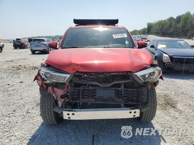 Piąte zdjęcie samochodu w środku: 2023 TOYOTA 4RUNNER SE VIN:JTENU5JR7P6131420 - miniatura