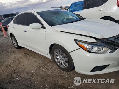 Czwarte zdjęcie samochodu z boku: 2017 NISSAN ALTIMA 2.5 VIN:1N4AL3AP2HC225951 - miniatura