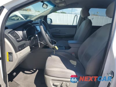 Zdjęcie 7 z 16 samochodu: 2020 KIA SEDONA LX VIN:KNDMB5C1XL6658164 - miniatura