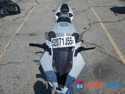 Piąte zdjęcie samochodu w środku: 2020 BMW S 1000 RR VIN:WB10E2308L6D06079 - miniatura