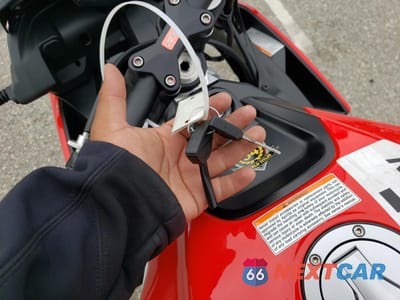 Zdjęcie 8 z 10 samochodu: 2023 APRILIA TUONO 660 VIN:ZD4KSUL07PS000389 - miniatura