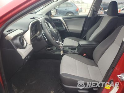 Zdjęcie 7 z 15 samochodu: 2015 TOYOTA RAV4 LE VIN:JTMBFREV3FD146667 - miniatura
