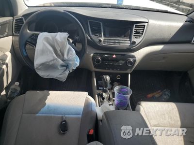 Zdjęcie 8 z 13 samochodu: 2017 HYUNDAI TUCSON LIMITED VIN:KM8J3CA44HU553846 - miniatura
