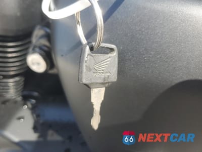Zdjęcie 8 z 10 samochodu: 2019 HONDA VT750 C2B VIN:JH2RC5373KK900426 - miniatura